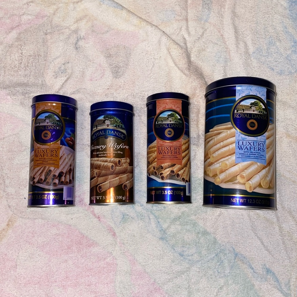 Bundle of Royal Dansk empty tin cans (4)